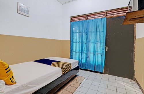 Ungaran Barat Hotel | SPOT ON 92983 Hotel Ayu