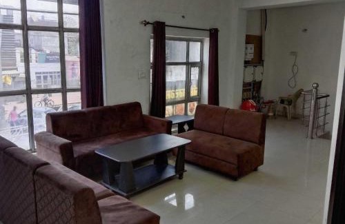 Amritsar Hotel | SPOT ON Hotel Deepak Palace