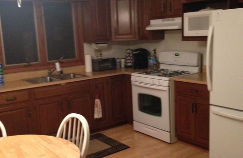 South Bend Apartment | Spotless 1-Bedrm Apt Visit Notre Dame/South Bend