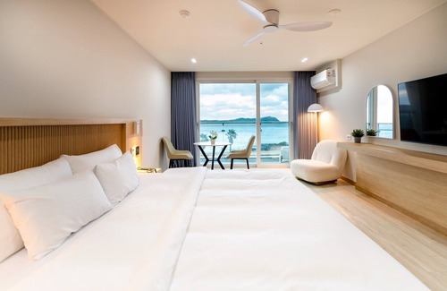 Seongsan Hotel | Spring and Autumn Hotel & Resort
