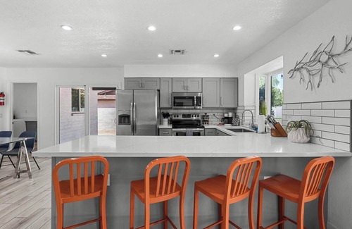 La Paz At Desert Springs House | Spring Song: Location, Style, Pool, Firepit, BBQ!