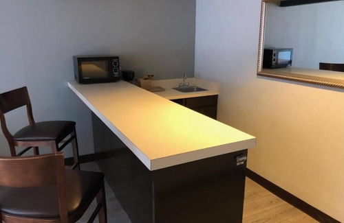 Springfield Hotel | Springfield Inn TN