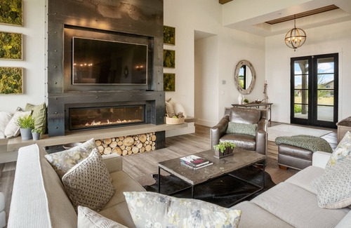 Bozeman House | Springhill Reserve Retreat - Luxury Home with Huge Gallatin Valley Views