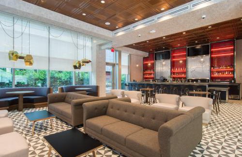 Charlotte Center City Hotel | SpringHill Suites by Marriott Charlotte City Center