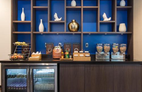 Charlotte Center City Hotel | SpringHill Suites by Marriott Charlotte City Center
