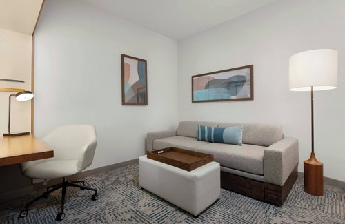 Irvine Business Complex Hotel | SpringHill Suites Irvine John Wayne Airport/Orange County