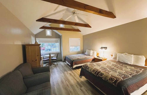 Witmer Hotel | Spruce Lane Lodge and Cottages