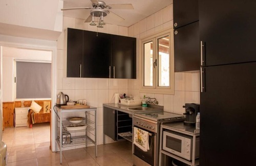 Meneou House | Spyros No23 Charming Oceanview Maisonette