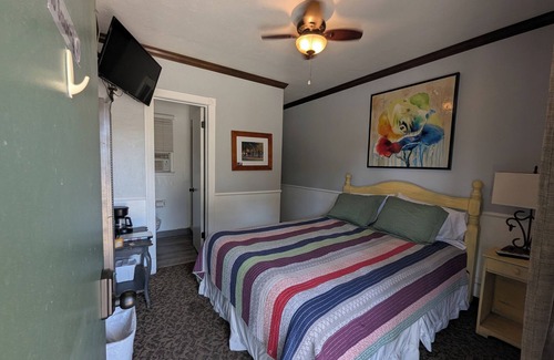 Squaw Valley Cabin | Squaw Valley Motel Room #5