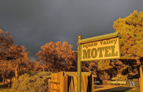 Squaw Valley Apartment | Squaw Valley Motel