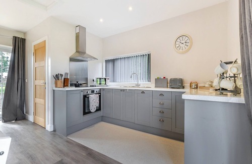 Foxley Cottage | Squirrel Lodge- UK47394