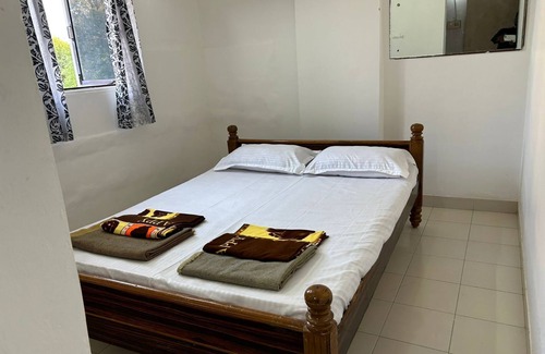 Tirupati Hotel | Sri Vasavi Nivas