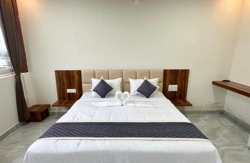 Chikkamagaluru Hotel | SS Luxury Comforts - Twin Sharing