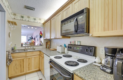 Crescent Beach Apartment | St Augustine Resort Condo - Walk to Crescent Beach