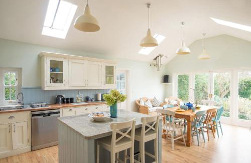 Tintagel House | St Edwards Cottage, Tintagel