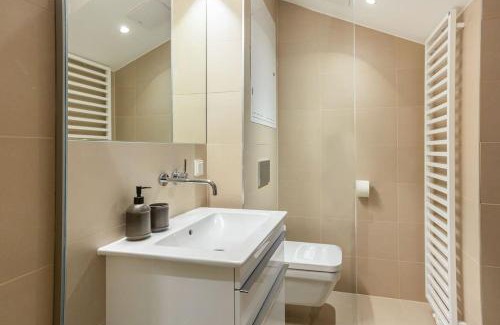 Schottenfeld Apartment | St. Elizabeth 1