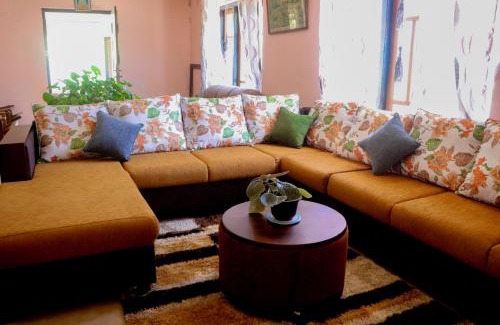 Nuwara Eliya House | St Elmo Homestay