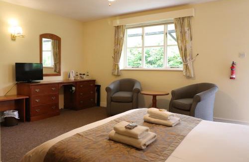 Woking Hotel | St George's Lodge, Bisley