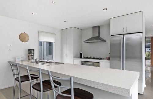 Torquay House | St Georges Sands Oasis 10