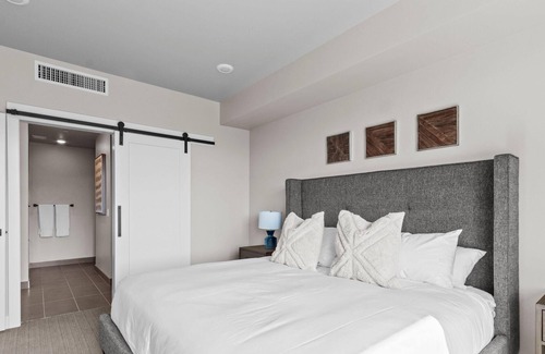 Park City Resort | St. Moritz Luxurious Penthouse | Breathtaking Views | Kitchen & Onsite Amenities