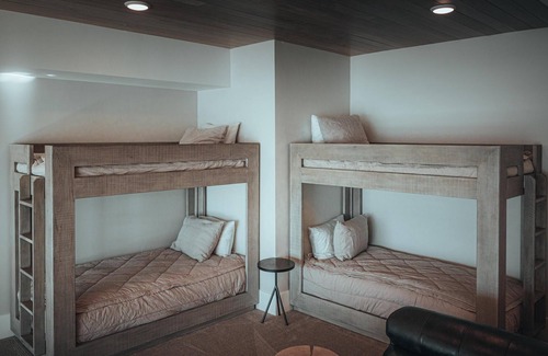 Park City Resort | St. Moritz Luxurious Penthouse | Breathtaking Views | Kitchen & Onsite Amenities