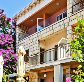 Krizna luka House | St. Nicholas Rooms
