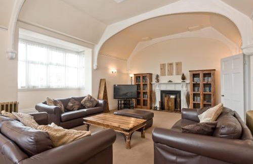Bacton House | St Peters Court