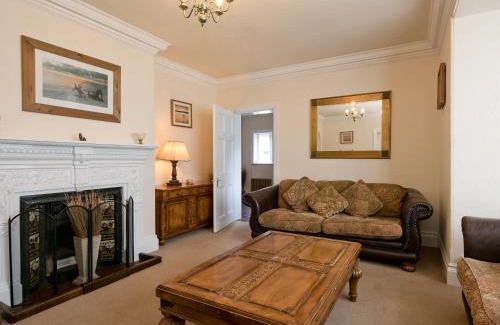 Bacton House | St Peters Court