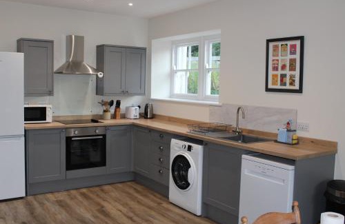 Earle Apartment | Stable Cottage at Yearle House