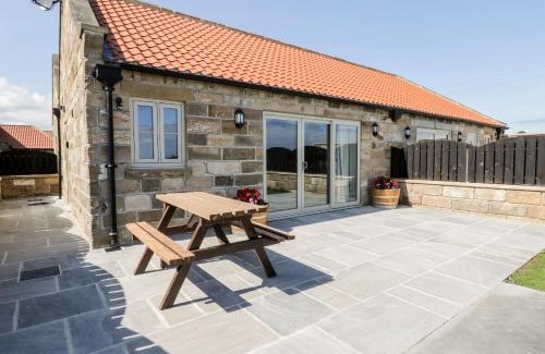 Ruswarp House | Stag Cottage at Broadings Farm