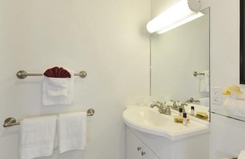 Browns Valley Hotel | Stahlecker House Inn