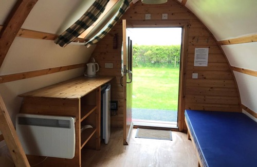 Berwick-upon-Tweed Cabin | Standard Dog Friendly Wooden Cabin