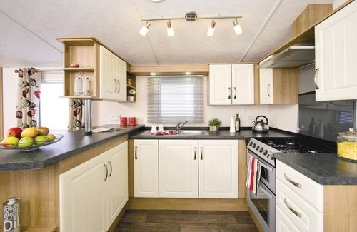 Burnham-on-Sea House | Standard economy caravan with one double and one twin.