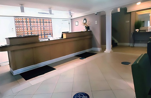 Merrillville House | Standard King Room