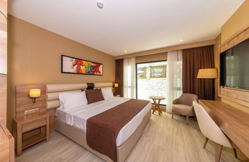 Bomonti Hotel | STANDARD ROOM AT 38 HOTEL