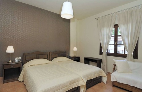 Kala Nera House | Standard room first floor for 2 adults+1 child pool view #2