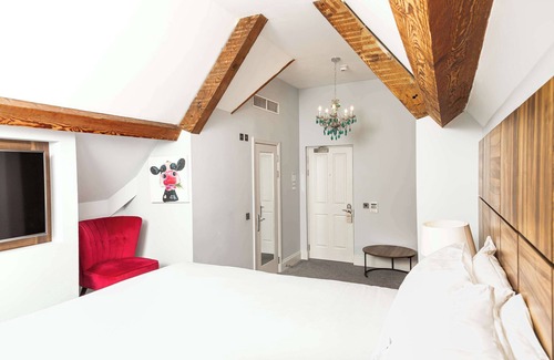 Horley Hotel | Stanhill Court Hotel, a member of Radisson Individuals
