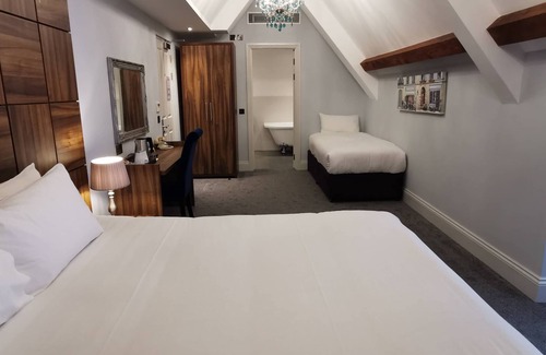Horley Hotel | Stanhill Court Hotel, a member of Radisson Individuals
