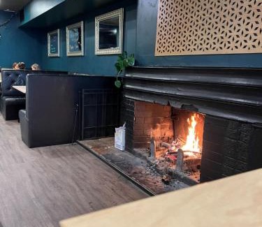 Launceston CBD Hotel | Star Bar Cafe & Hotel