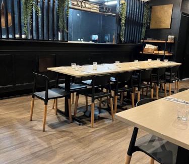 Launceston CBD Hotel | Star Bar Cafe & Hotel
