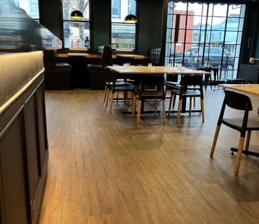 Launceston CBD Hotel | Star Bar Cafe & Hotel