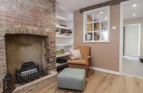 Eastbourne House | Star Cottage