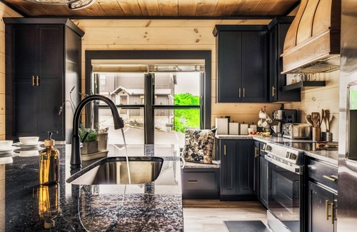 Sevierville House | Star Gazer Luxury Rooftop Cabin