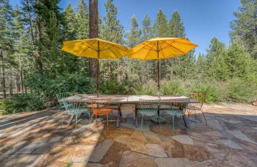 Truckee House | Star Haven Game Room & Forest Views