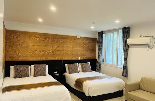 Downtown Hotel | Star House
