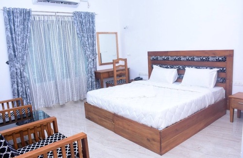 Kovalam Cabin | Star Inn Plus
