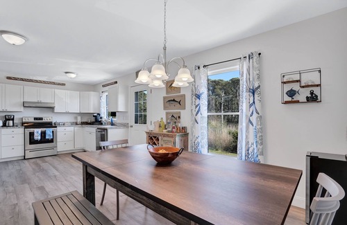 Chincoteague House | Starfish on the Channel - New waterfront townhome with golf cart!