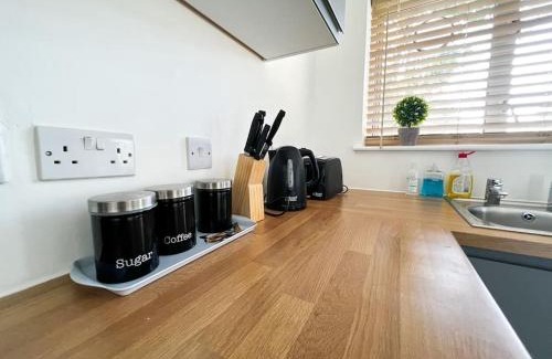 Colchester House | Starview Apartment - Hawthorne
