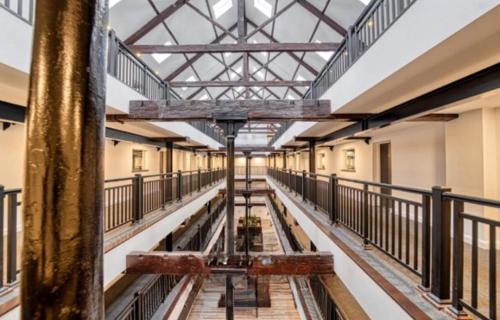 Winshill Apartment | Stay at 52 The Maltings, Burton on Trent - Modern One Bedroom Apartment