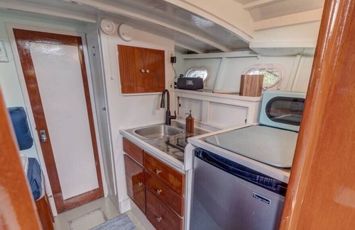 Alton Bay Boat Rental | Stay at The Oasis on Alton Bay!